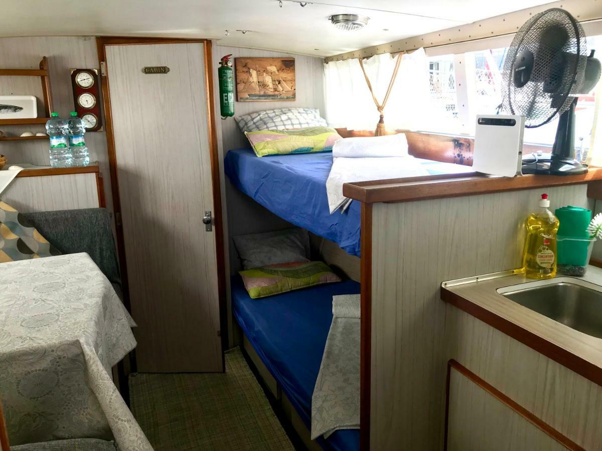 Boat Yacht Barcelona Hotel Sant Adria de Besos Ngoại thất bức ảnh